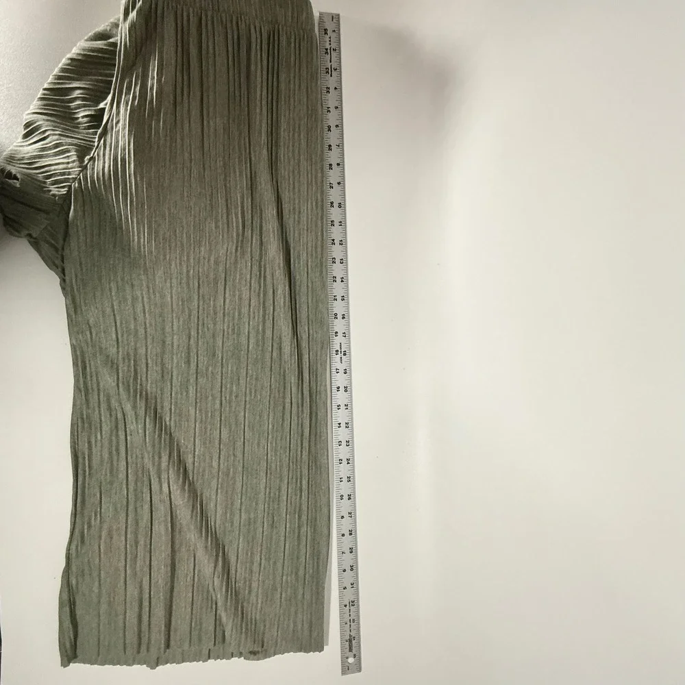 J Jill Pure Jill Pleated Top and Wide Leg Matching Set Sage Green Large Petite - Picture 9 of 12